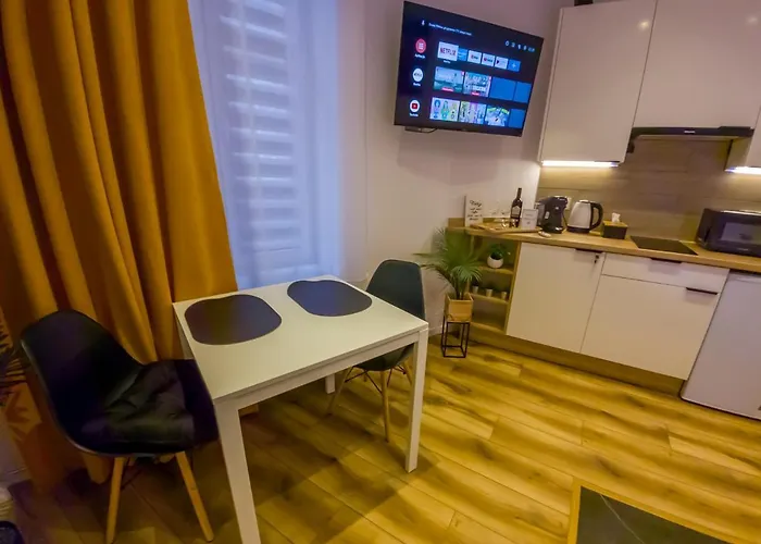 Punkt - Apartamenty Z Jacuzzi W Centrum Katowic